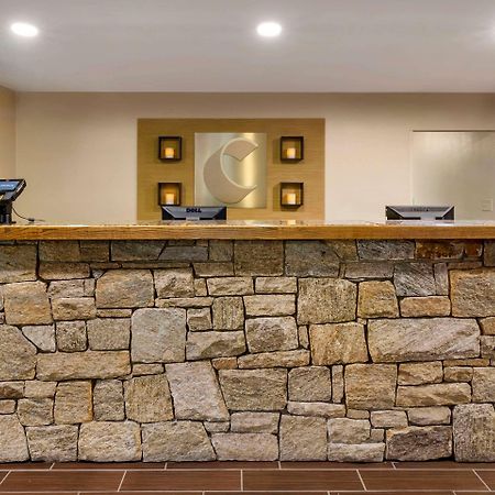 Comfort Suites Boone - University Area Exterior photo