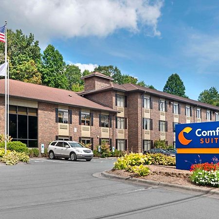 Comfort Suites Boone - University Area Exterior photo